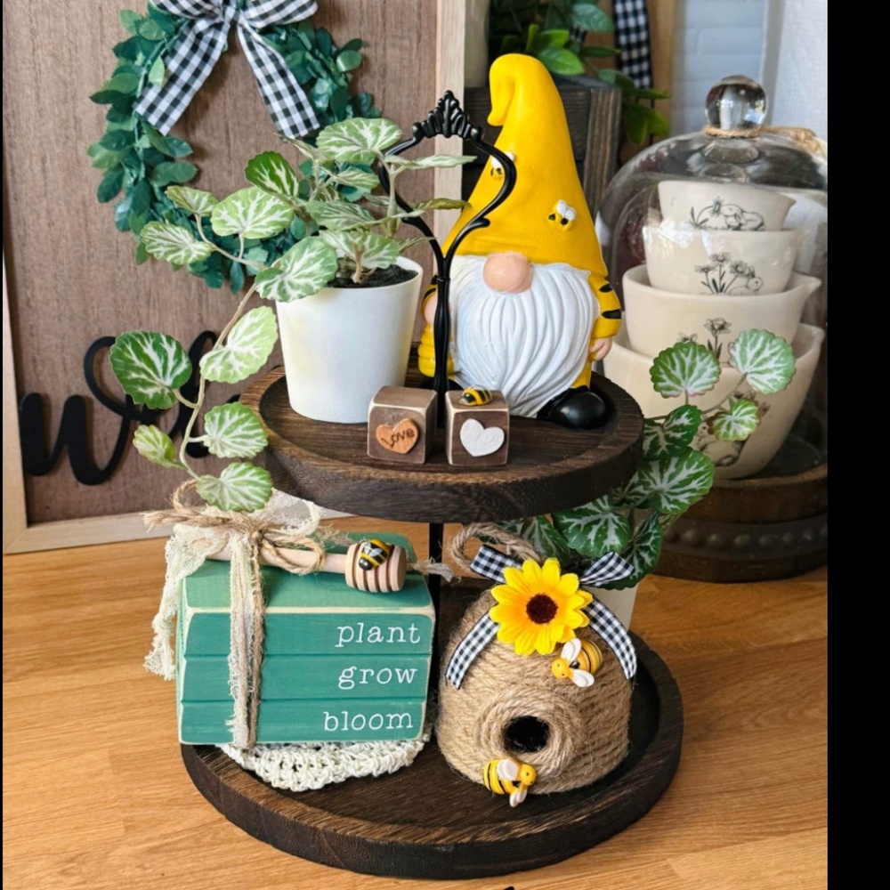 Mini Bee Tiered Tray Display ππ - Picture 1 of 1